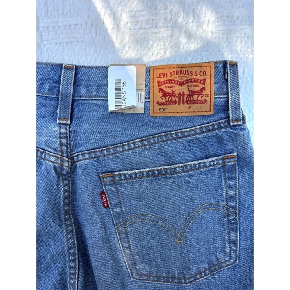 Levi's 501 Original High Rise Distressed Straight Leg Jeans 29x30 NWT